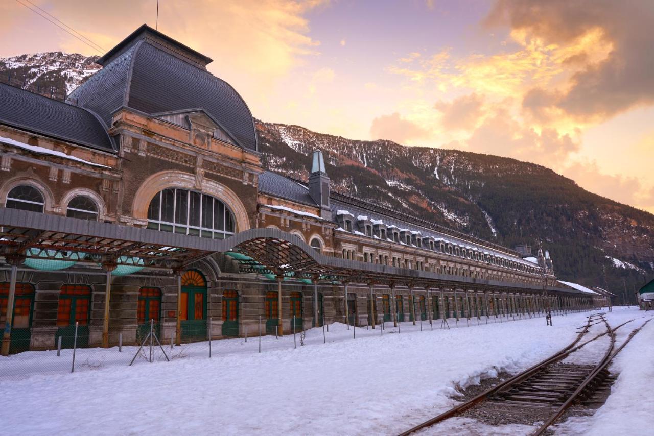 Apartamento Pinsapo Canfranc-Estación Exterior foto